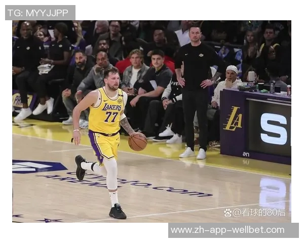 湖人对阵快船精彩直播全程回顾与赛后分析 湖人对阵快船精彩直播全程回顾与赛后分析